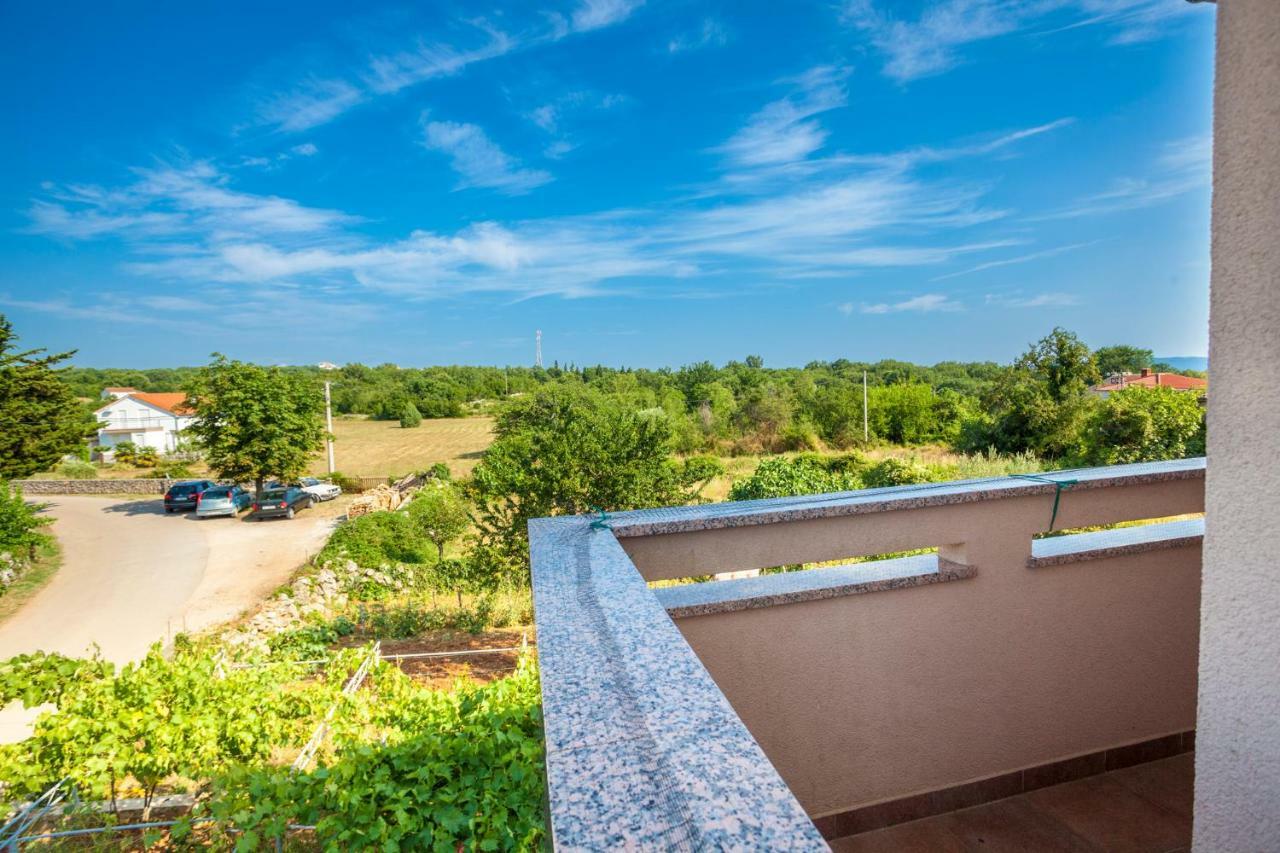 Holiday Apartment Ivica Milohnici Екстер'єр фото