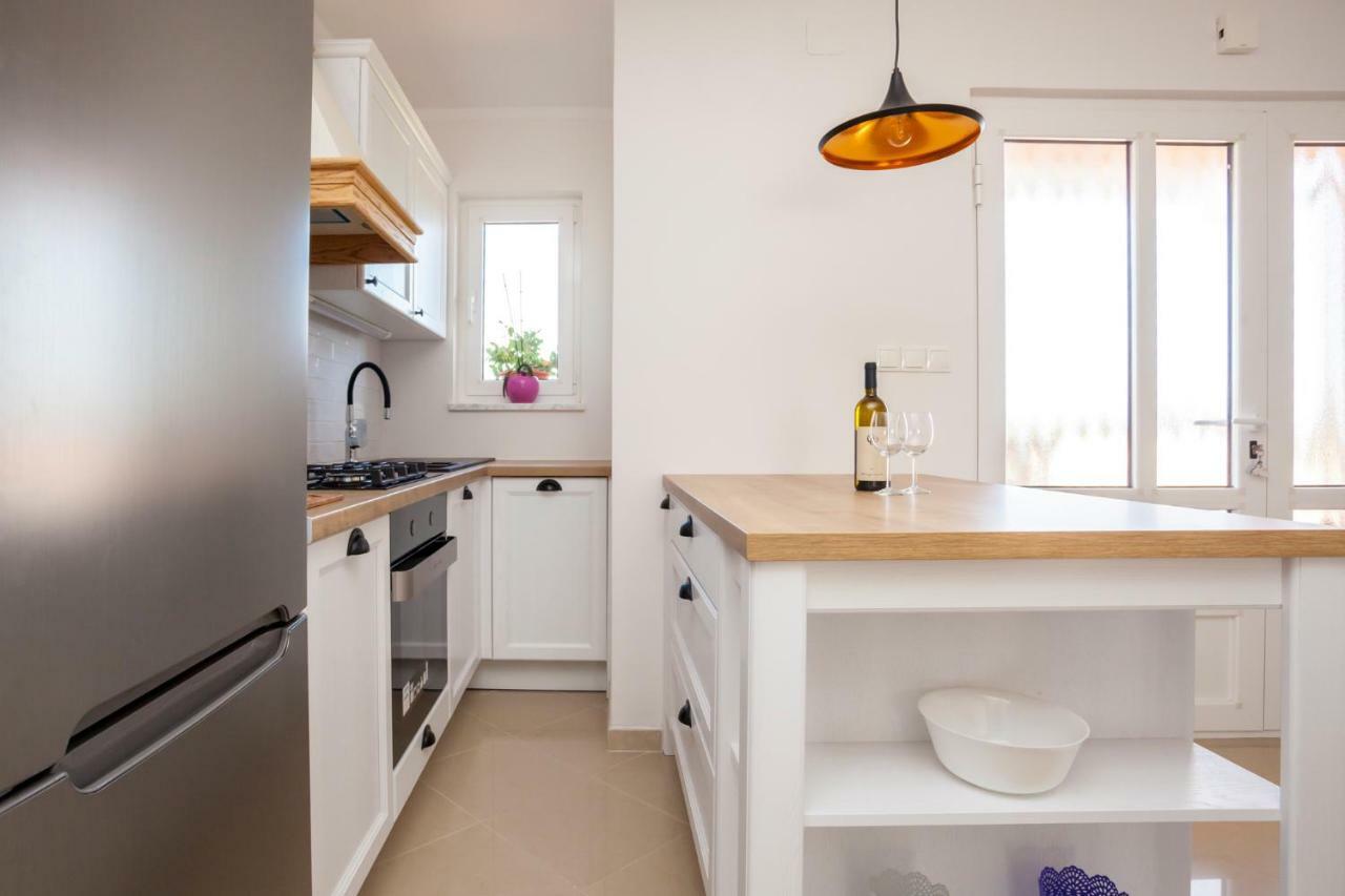 Holiday Apartment Ivica Milohnici Екстер'єр фото