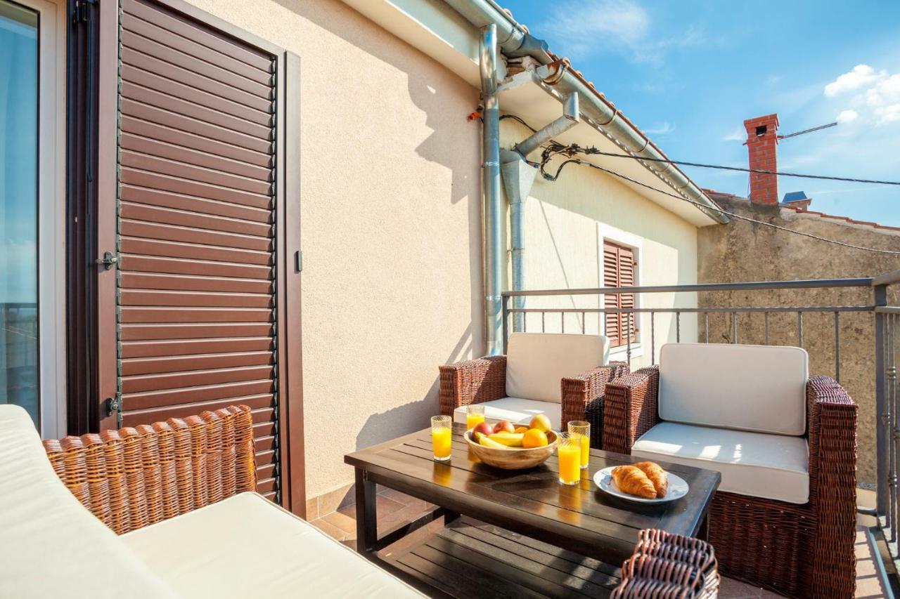 Holiday Apartment Ivica Milohnici Екстер'єр фото
