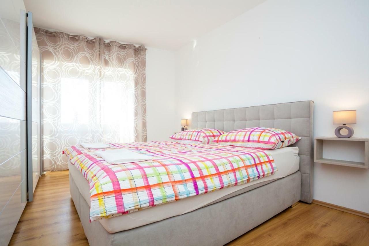 Holiday Apartment Ivica Milohnici Екстер'єр фото